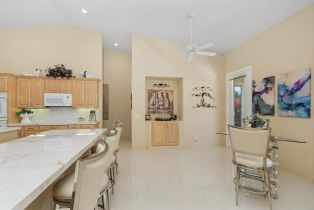 Single Family Residence, 79505 Saint Margarets Bay, Bermuda Dunes, CA 92203 - 15