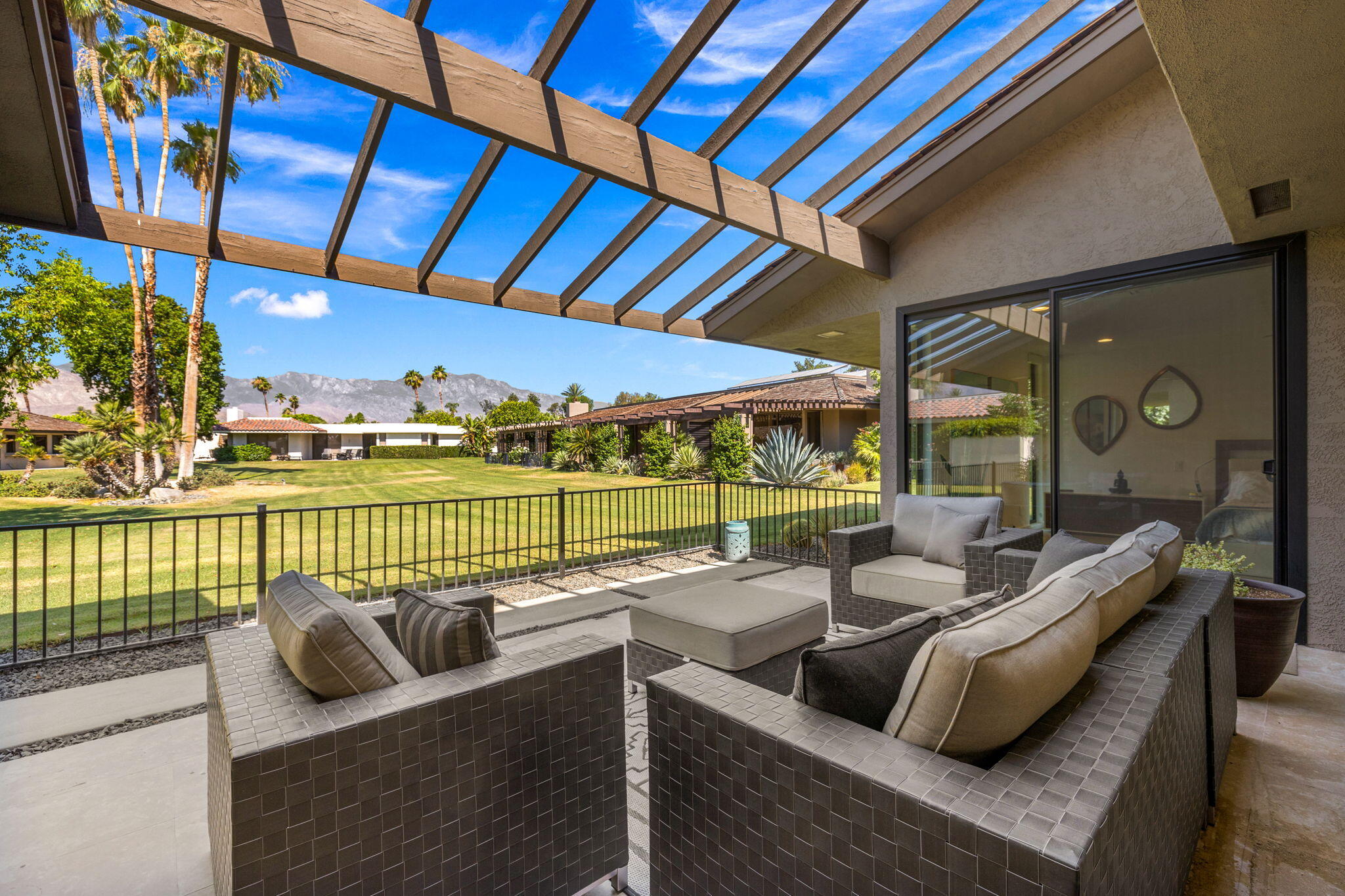 Single Family Residence, 11 Whittier ct, Rancho Mirage, CA 92270 - 1