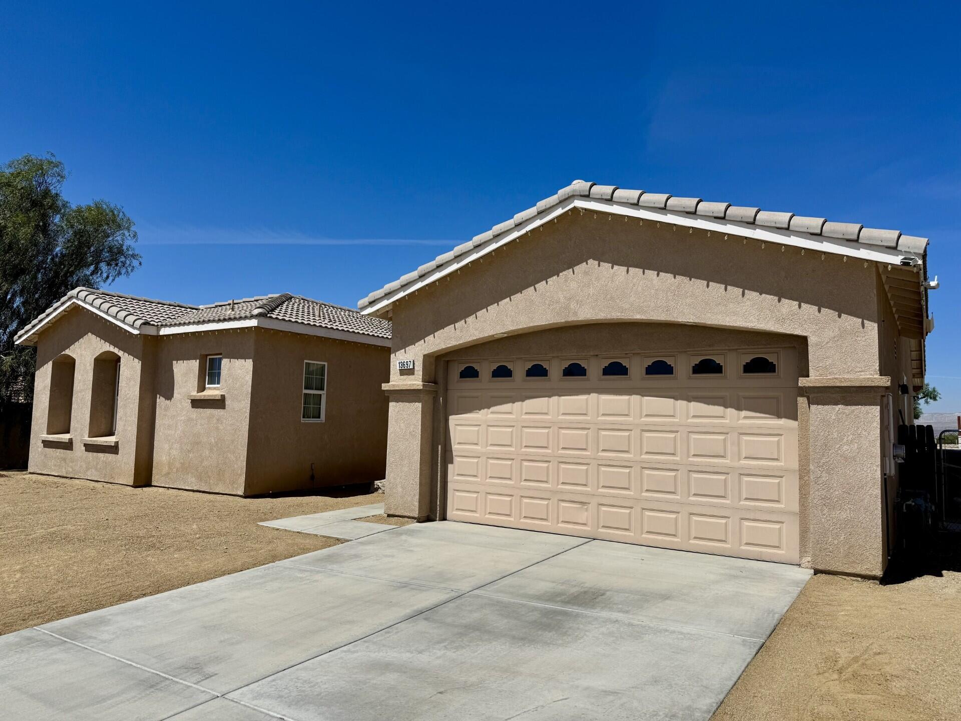 Single Family Residence, 13697 Mountain Top dr, Desert Hot Springs, CA 92240 - 1