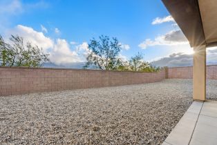 Single Family Residence, 11689 Crescent st, Desert Hot Springs, CA 92240 - 33