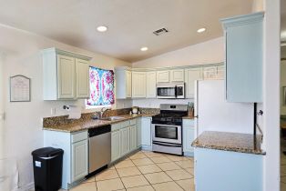 Single Family Residence, 15515 Avenida Mirola, Desert Hot Springs, CA 92240 - 9