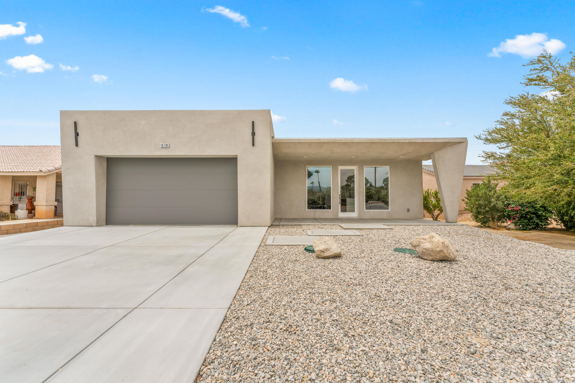 Single Family Residence, 16781 Bubbling Wells rd, Desert Hot Springs, CA 92240 - 1