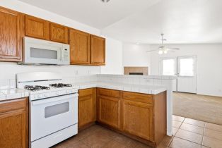 Single Family Residence, 13784 Quinta way, Desert Hot Springs, CA 92240 - 5
