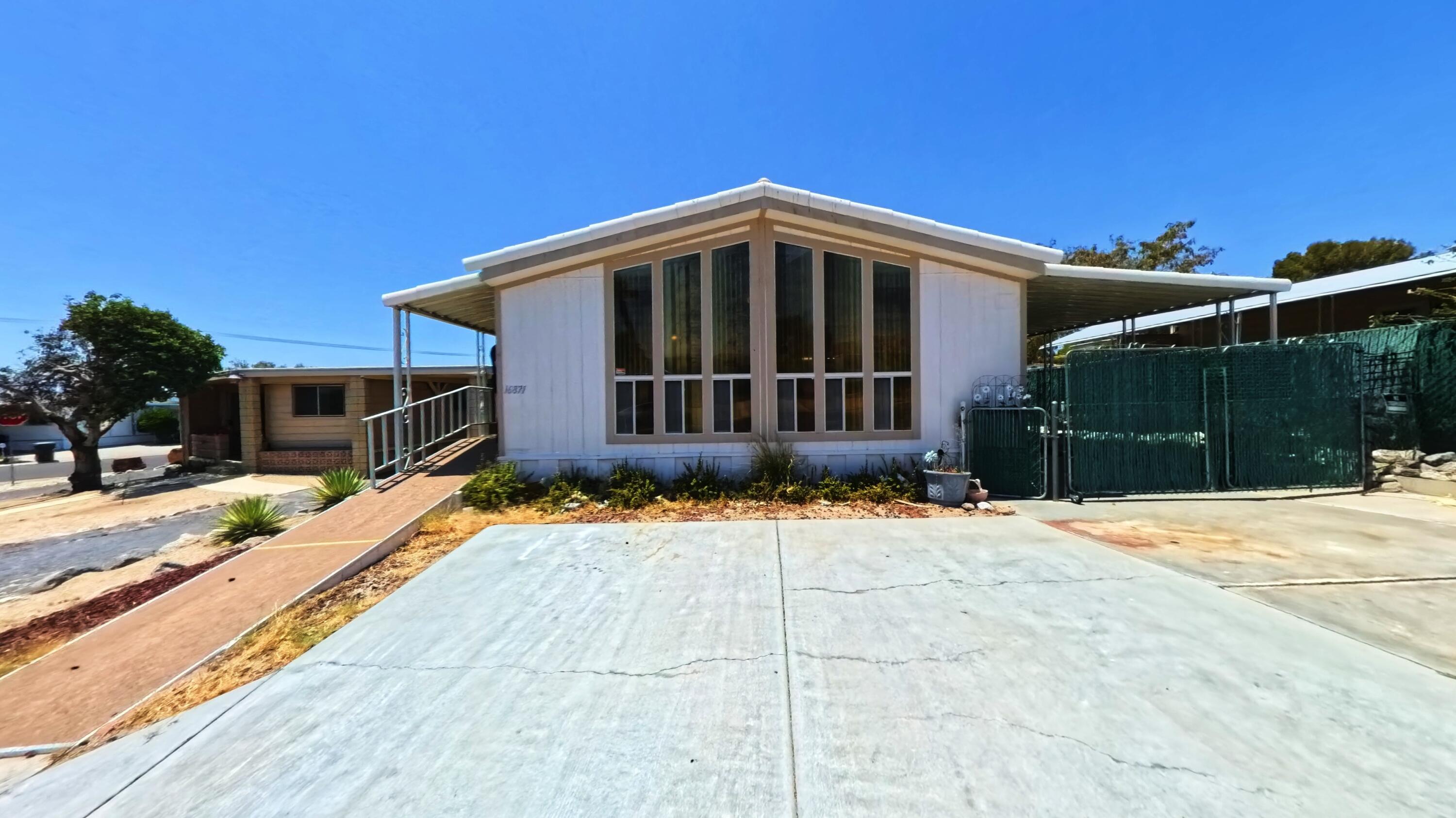 , 16871 Sunrise rd, Desert Hot Springs, CA 92241 - 1