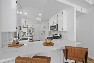 Condominium, 3581 Cameo dr, Oceanside, CA 92056 - 9