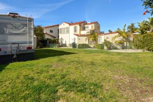 ,  Monmouth dr, Ventura, CA 93001 - 11