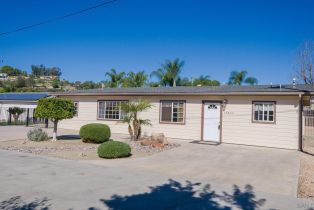 Single Family Residence, 13423 Olive Tree ln, Poway, CA 92064 - 34