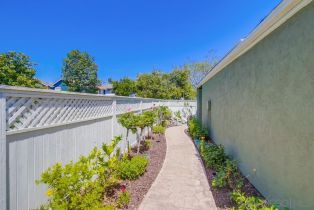 Single Family Residence, 3585 Old Cobble rd, San Diego, CA 92111 - 55