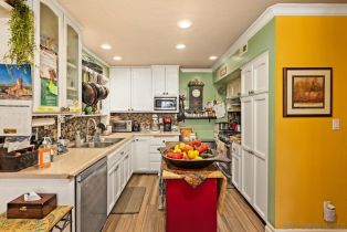 Single Family Residence, 7142 Bobhird, San Diego, CA 92119 - 20