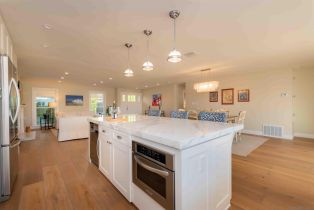 , 5366 Chelsea st, La Jolla, CA 92037 - 9