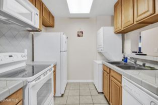 Condominium, 4900 Overland ave, Culver City, CA 90230 - 4