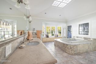 Single Family Residence, 29359 Wagon rd, Agoura Hills, CA 91301 - 24