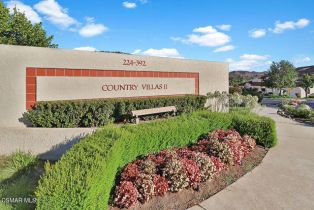 Condominium, 388 Country Club DR, Simi Valley, CA  Simi Valley, CA 93065