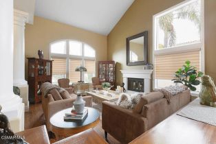 Single Family Residence, 136 Heath Meadow pl, Simi Valley, CA 93065 - 11