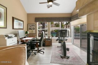 Single Family Residence, 136 Heath Meadow pl, Simi Valley, CA 93065 - 38