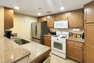 Condominium, 209 Riverdale ct, Camarillo, CA 93012 - 4