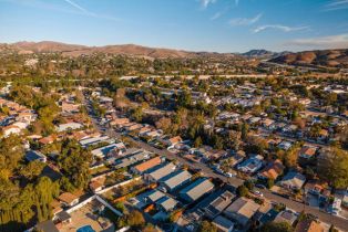 Single Family Residence, 647 Brossard dr, Thousand Oaks, CA 91360 - 46