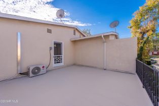 Single Family Residence, 22002 Ybarra rd, Woodland Hills, CA 91364 - 28