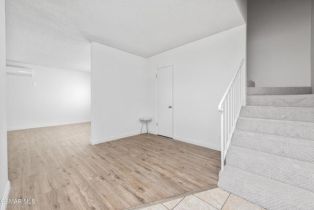 Single Family Residence, 22002 Ybarra rd, Woodland Hills, CA 91364 - 7