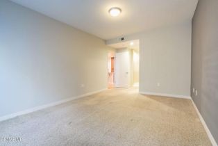 Condominium, 21301 Erwin st, Woodland Hills, CA 91367 - 12