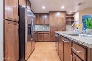 Condominium, 21301 Erwin st, Woodland Hills, CA 91367 - 5