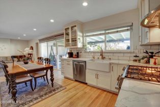 Single Family Residence, 1031 Falmouth st, Thousand Oaks, CA 91362 - 14