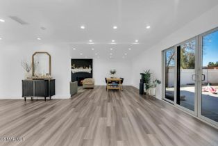 Single Family Residence, 11 Pinewood ave, Oak Park, CA 91377 - 19