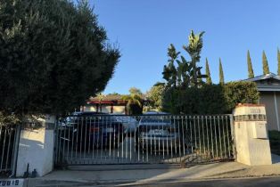 Single Family Residence, 20819 Exhibit ct, Woodland Hills, CA 91367 - 18