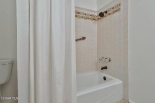 Single Family Residence, 270 Fox Hills dr, Thousand Oaks, CA 91361 - 41