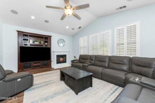 Single Family Residence, 1893 Seasons st, Simi Valley, CA 93065 - 12