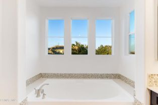 Single Family Residence, 6836 Shadow Wood dr, Moorpark, CA 93021 - 38