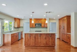 Single Family Residence, 1018 Calle Pinata, Thousand Oaks, CA 91360 - 13