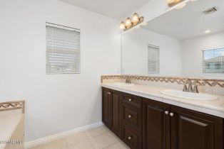 Townhouse, 1570 Silver Shadow dr, Newbury Park, CA 91320 - 28