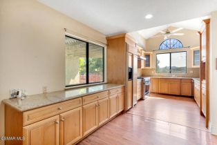 Single Family Residence, 384 Camino De Celeste, Thousand Oaks, CA 91360 - 15