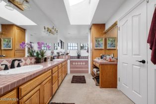 Single Family Residence, 1102 Wildwood ave, Thousand Oaks, CA 91360 - 17