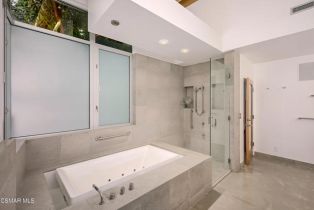 Single Family Residence, 3681 Alomar dr, Sherman Oaks, CA 91423 - 45