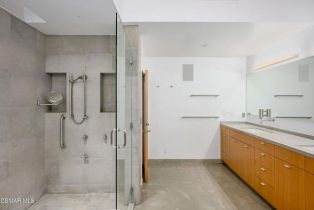 Single Family Residence, 3681 Alomar dr, Sherman Oaks, CA 91423 - 46