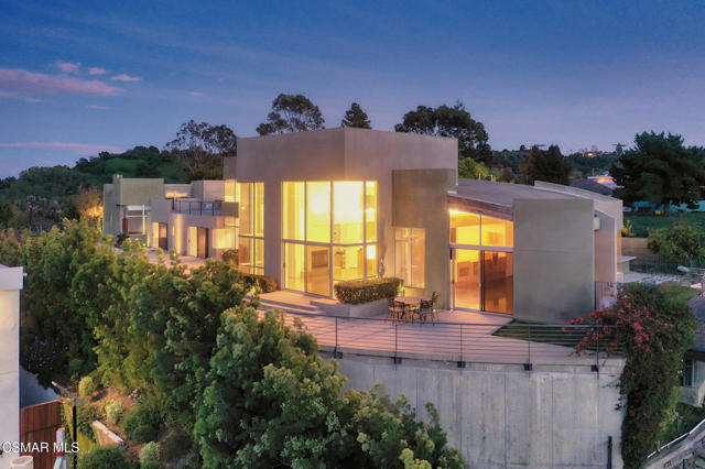 Single Family Residence, 3681 Alomar dr, Sherman Oaks, CA 91423 - 1