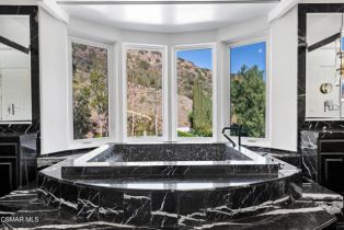 Single Family Residence, 25665 Mulholland hwy, Calabasas, CA 91302 - 48