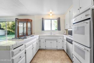 Single Family Residence, 145 Columbia rd, Thousand Oaks, CA 91360 - 12