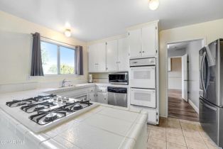 Single Family Residence, 145 Columbia rd, Thousand Oaks, CA 91360 - 5