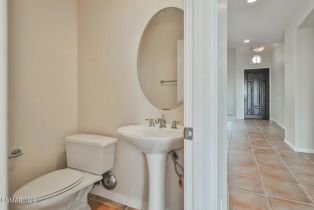 Single Family Residence, 644 Corte Elegante, Camarillo, CA 93010 - 10