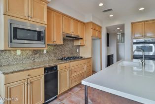 Single Family Residence, 644 Corte Elegante, Camarillo, CA 93010 - 18