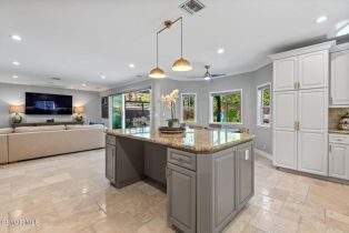 Single Family Residence, 4724 Noble ave, Sherman Oaks, CA 91403 - 12