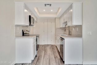 Condominium, 18408 Hatteras st, Tarzana, CA 91356 - 6