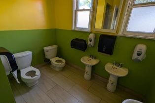 Single Family Residence, 13624 Burbank blvd, Sherman Oaks, CA 91401 - 13