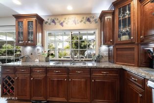 Single Family Residence, 411 Blackhawk dr, Newbury Park, CA 91320 - 10