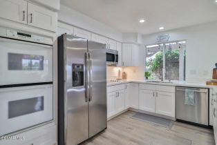 Single Family Residence, 1665 Calle Rochelle, Thousand Oaks, CA 91360 - 17