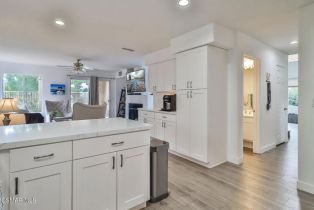 Single Family Residence, 1665 Calle Rochelle, Thousand Oaks, CA 91360 - 19