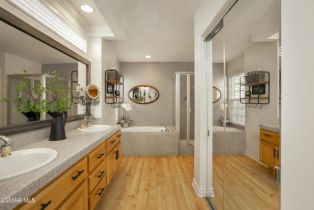 Single Family Residence, 439 Pesaro st, Oak Park, CA 91377 - 16